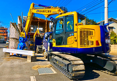 保有車輌&重機　KOMATSU PC138US