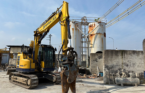 足利市内 サイロ解体工事